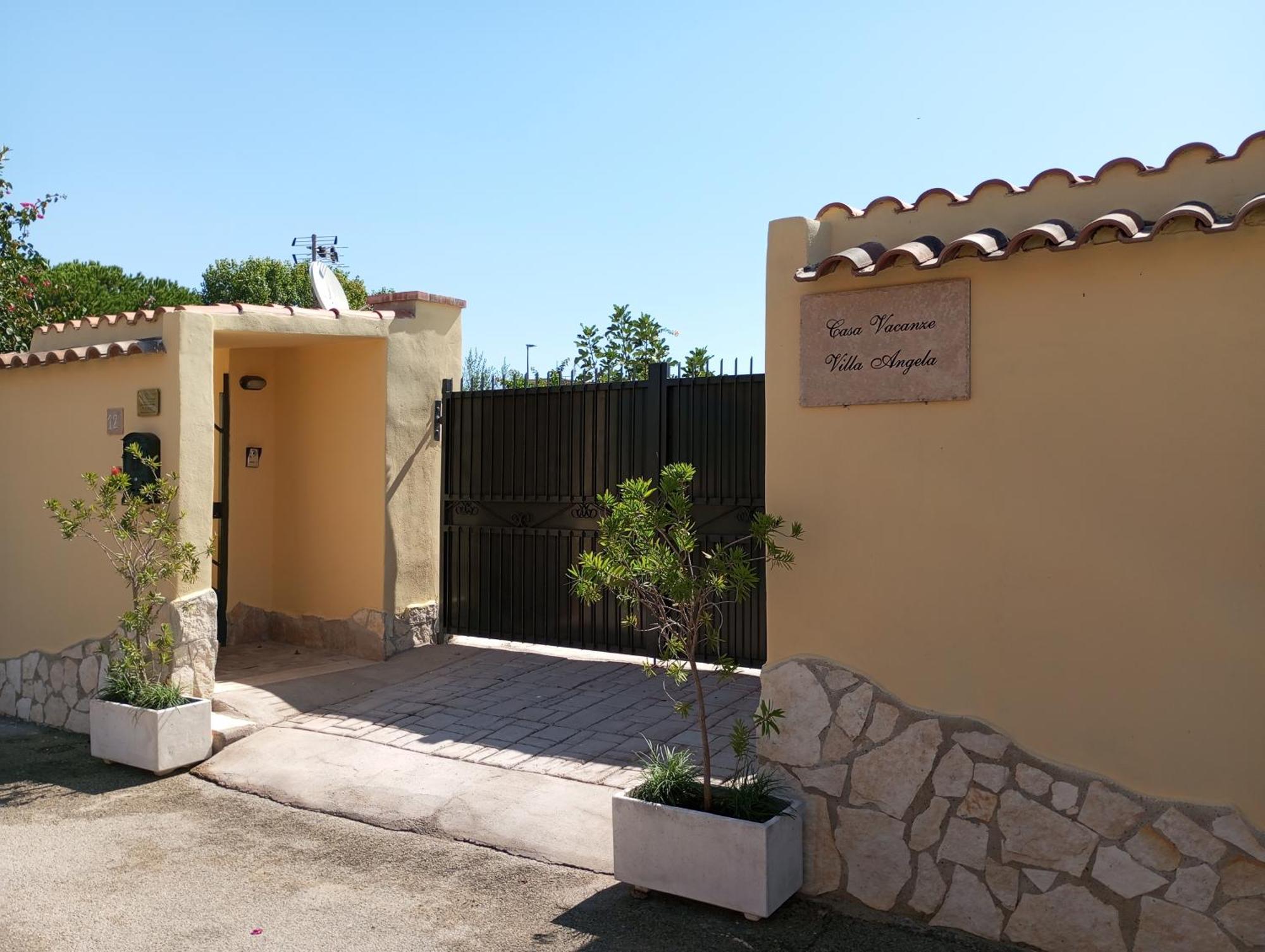 Fiumicino Aeroporto Casa Vacanze Iris מראה חיצוני תמונה